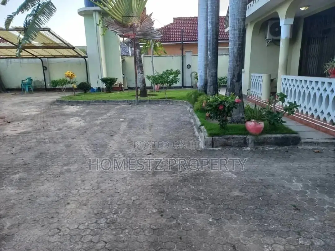 3bdrm House in Mansa Mussa, Kinondoni for Sale in Kinondoni