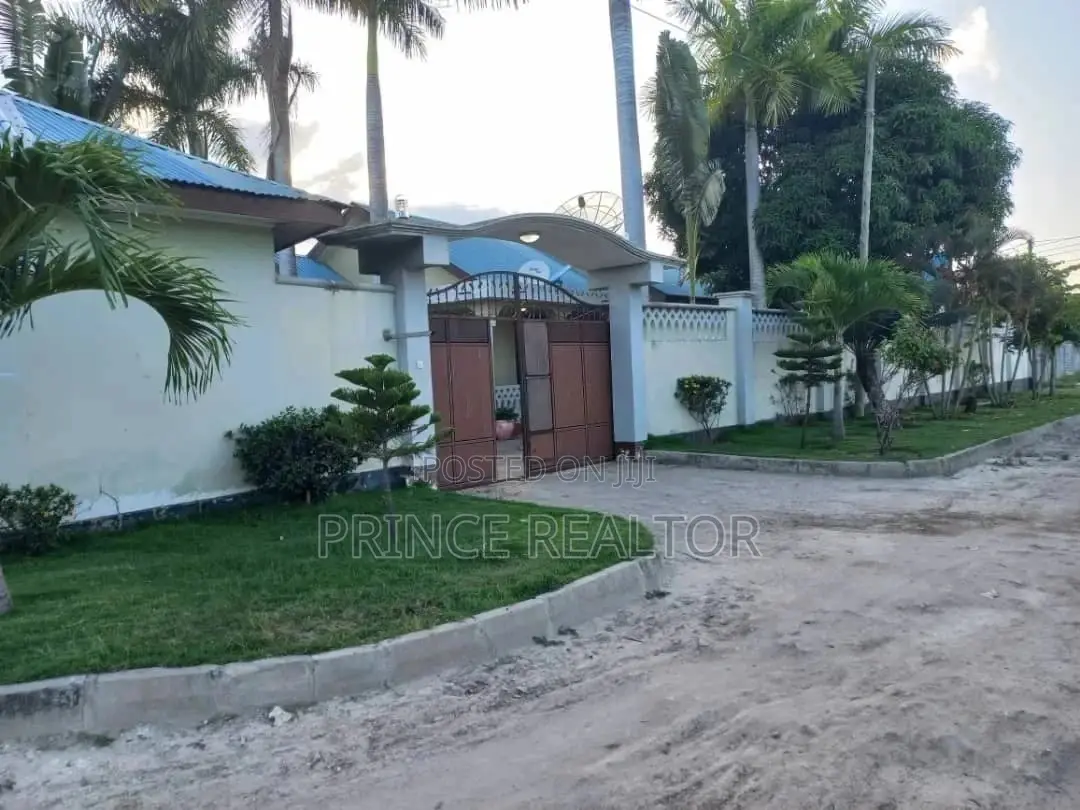 3bdrm House in Mansa Mussa, Kinondoni for Sale in Kinondoni