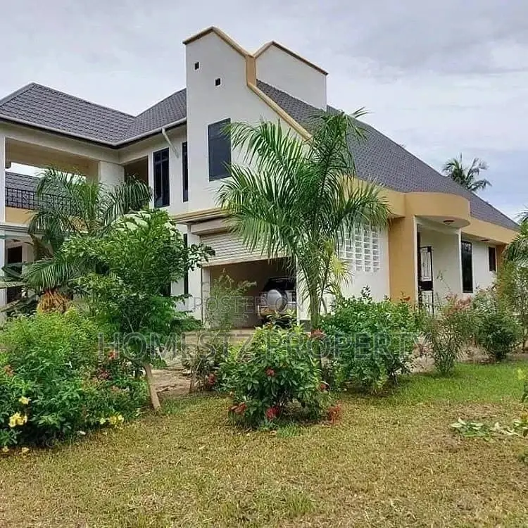 Flat House For Sale in Kinondoni