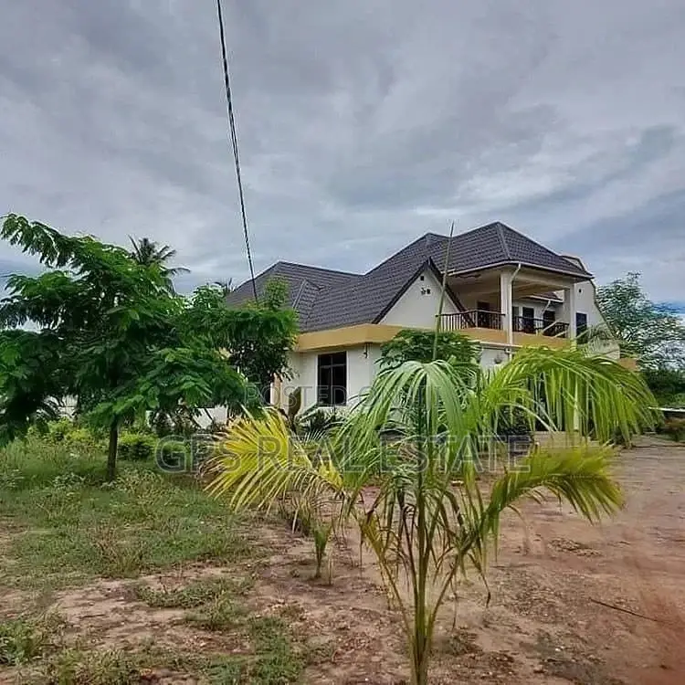 Flat House For Sale in Kinondoni
