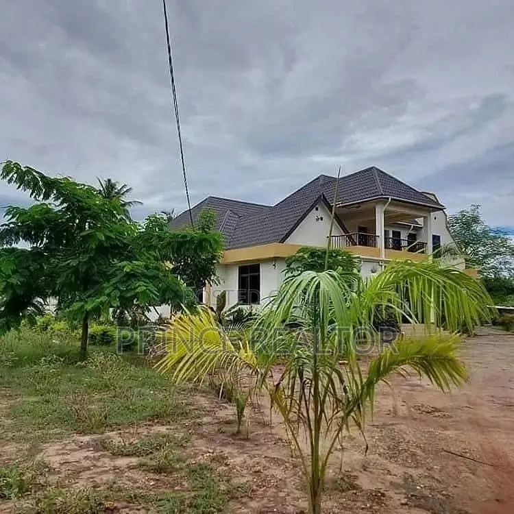 Flat House For Sale in Kinondoni