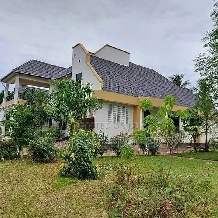 Flat House For Sale in Kinondoni