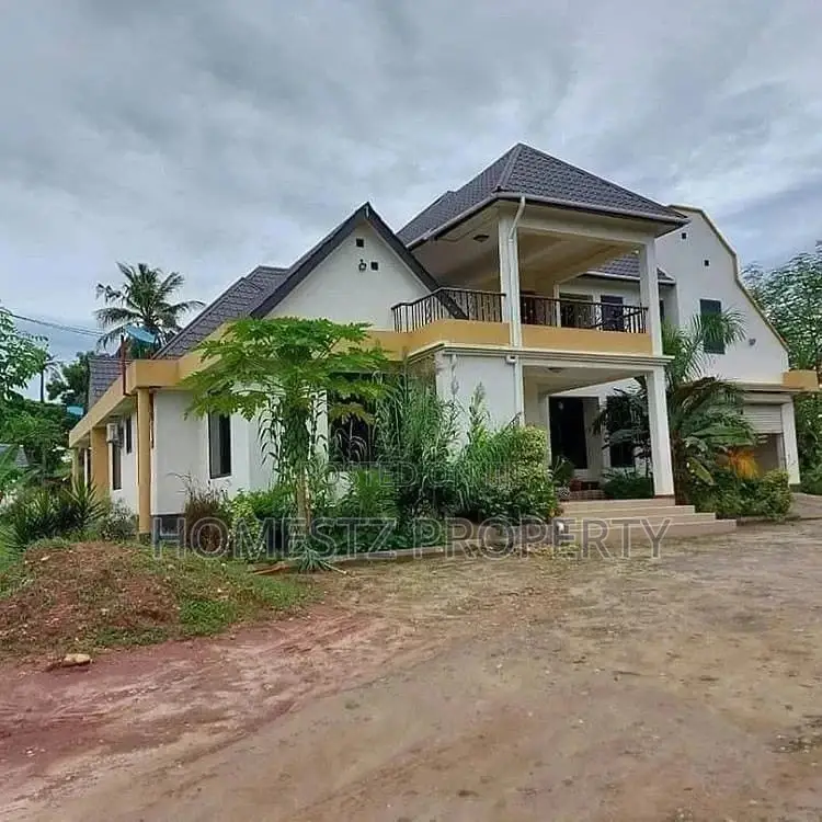Flat House For Sale in Kinondoni