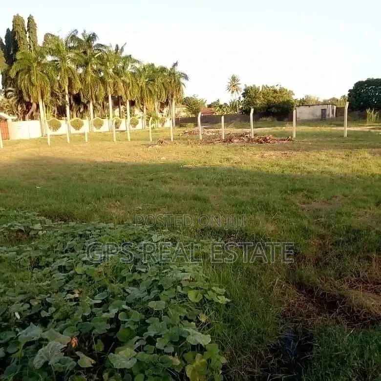 Plot For Sale in Kinondoni