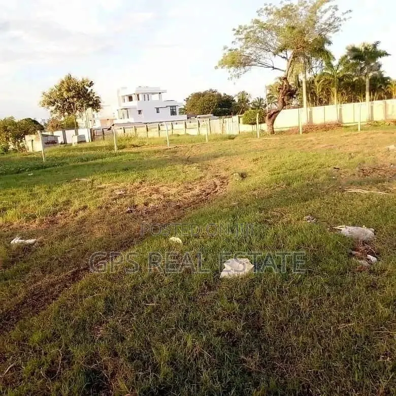 Plot For Sale in Kinondoni