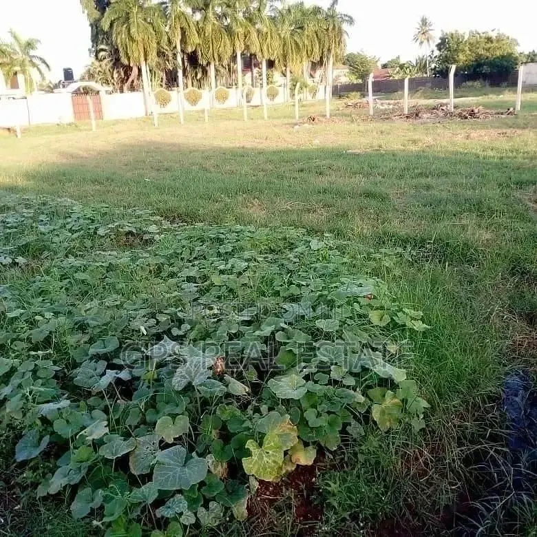 Plot For Sale in Kinondoni