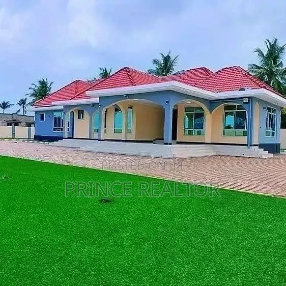 Four Bedroom House In Bahari Beach For Sale in Kinondoni