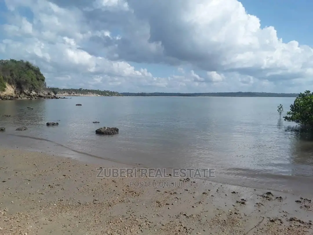 Kikokwe Ocean Cliff Plot for Sale. in Bweni