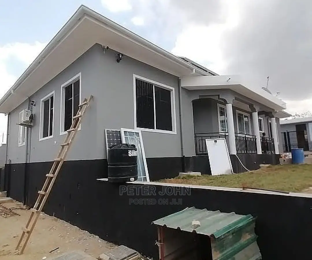 5bdrm House in Mbezi for Sale in Mbezi