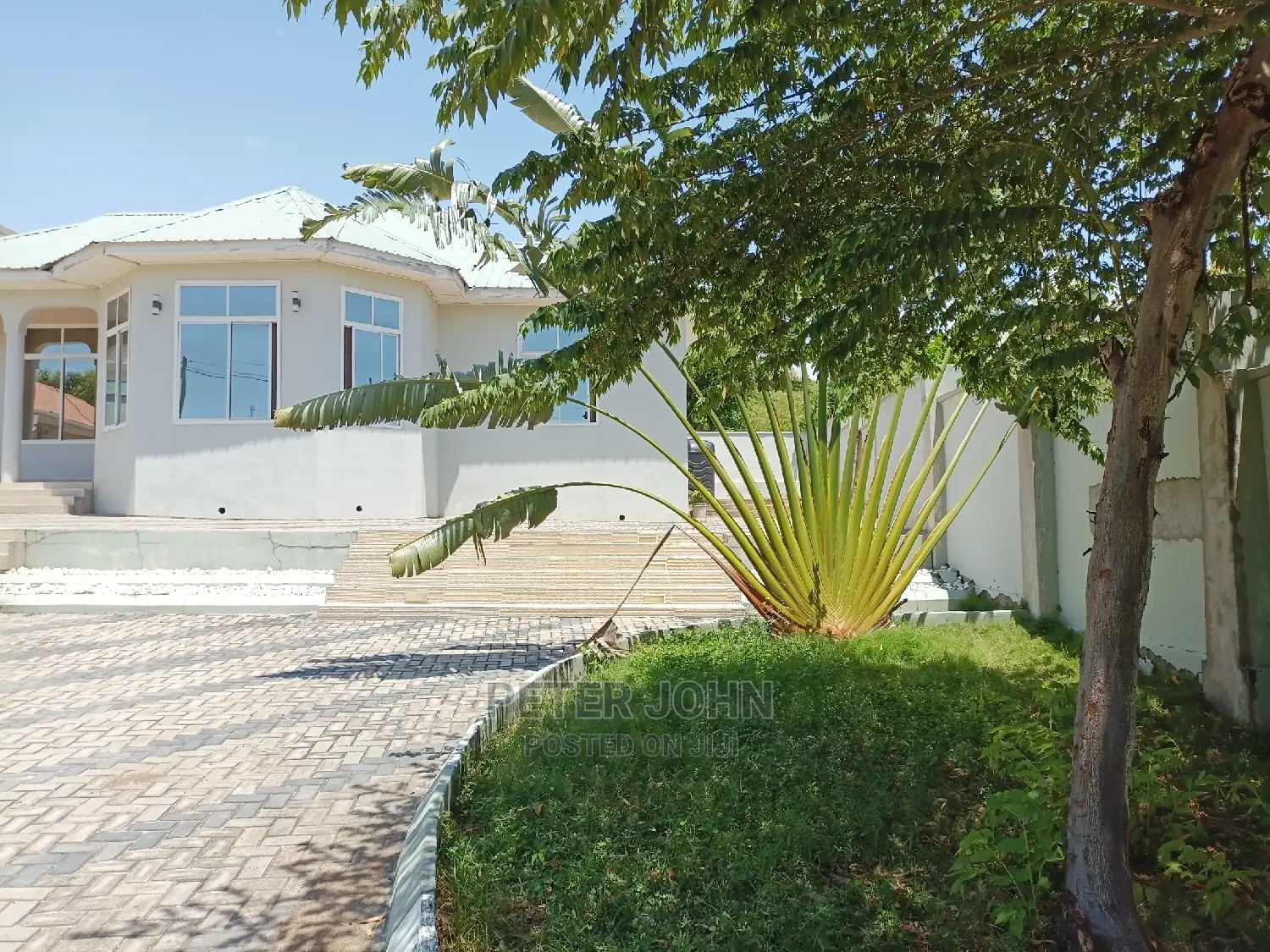 3bdrm House in Mbezi for Sale in Mbezi