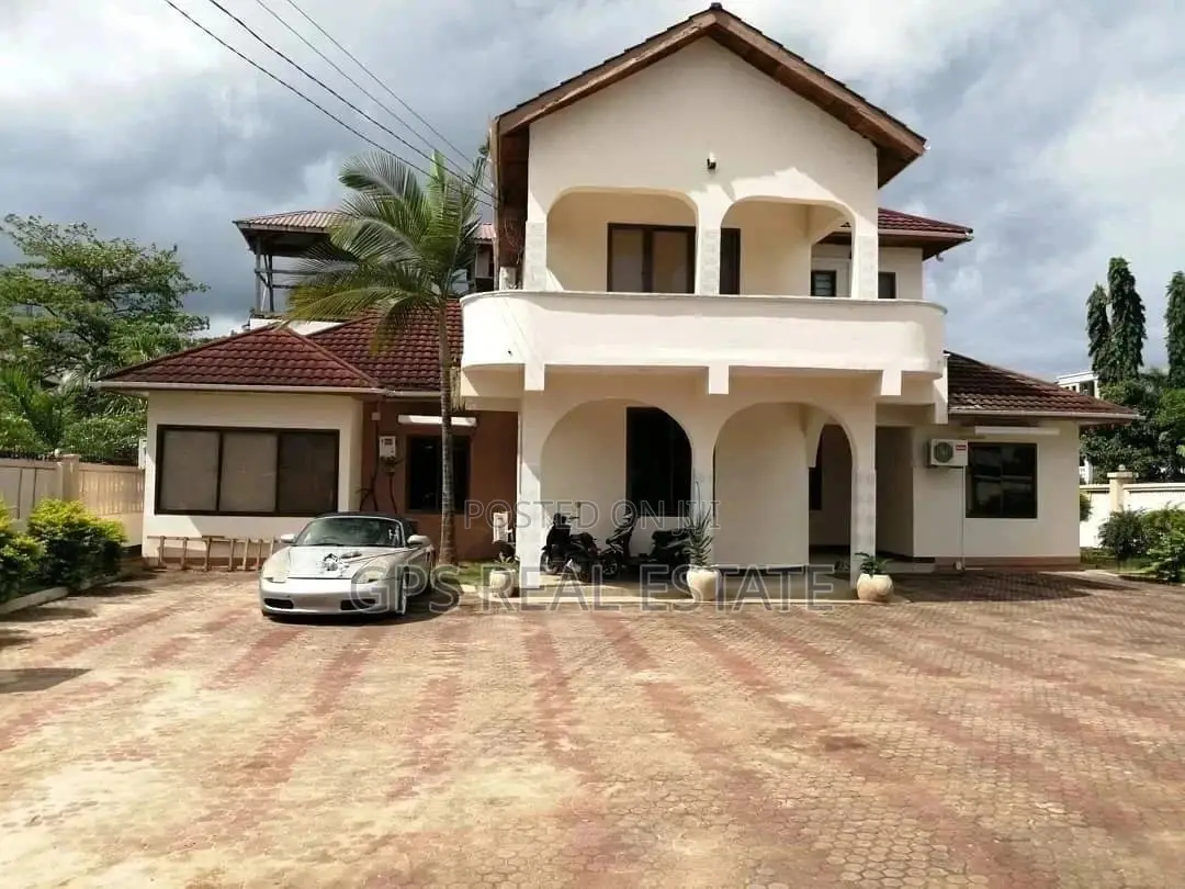 Four Bedroom House In Mbezi Beach For Sale in Kinondoni