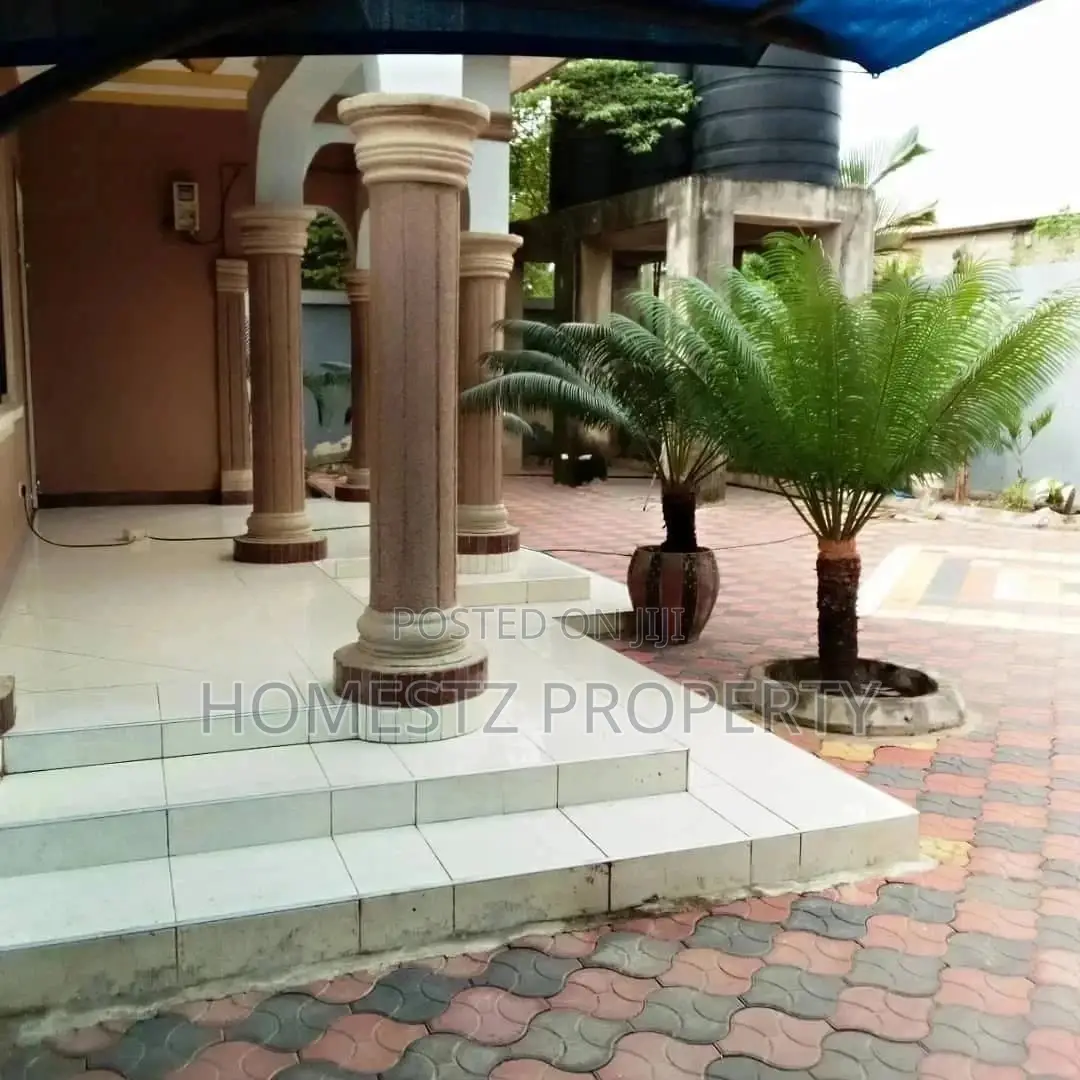 Three Bedroom House In Mbezi Makabe For Sale in Kinondoni