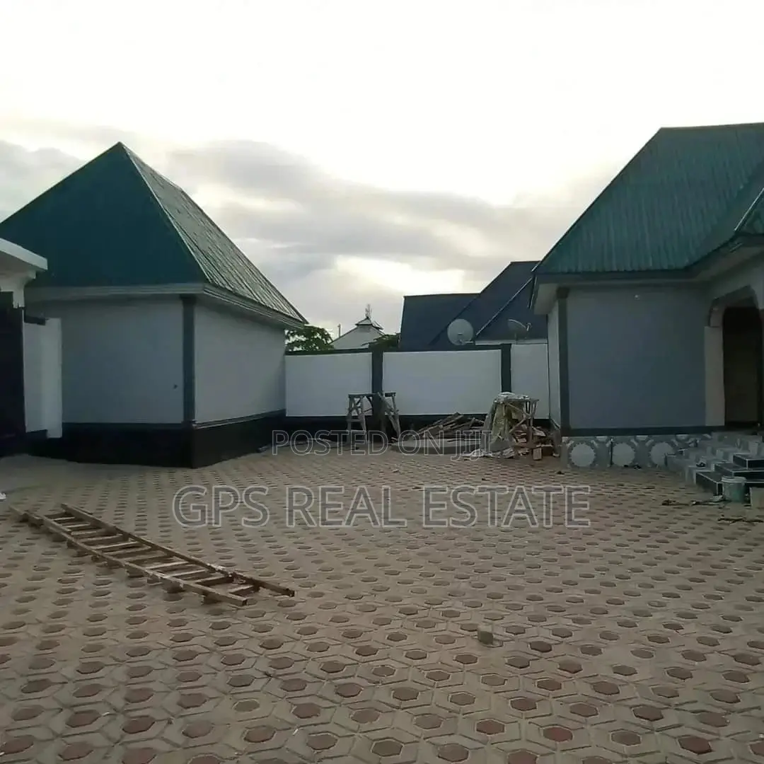 4bdrm House in Max Evarist, Chamazi for Sale in Chamazi