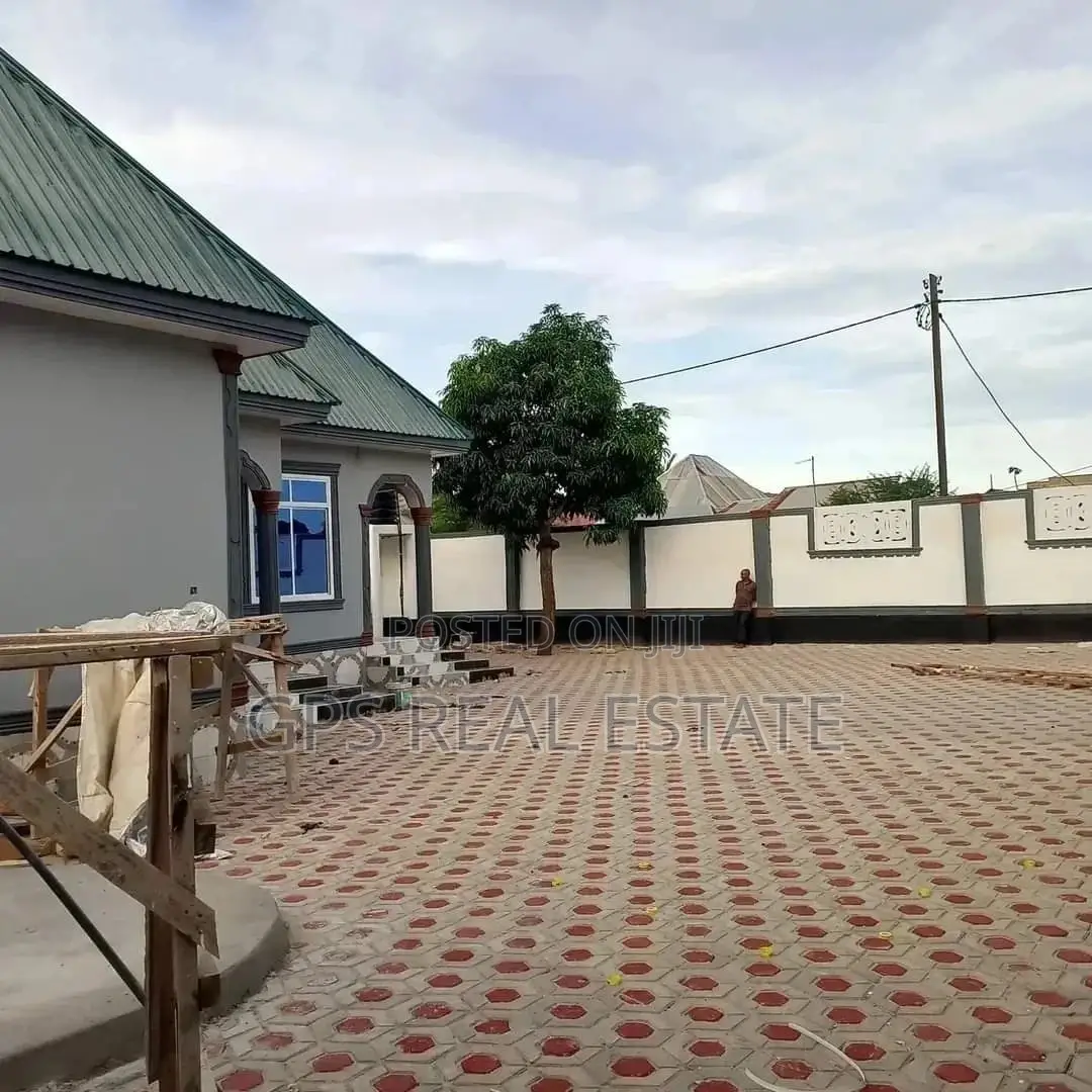 4bdrm House in Max Evarist, Chamazi for Sale in Chamazi