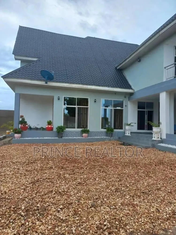 6bdrm House in Max Evarst, Kigamboni for Sale in Kigamboni