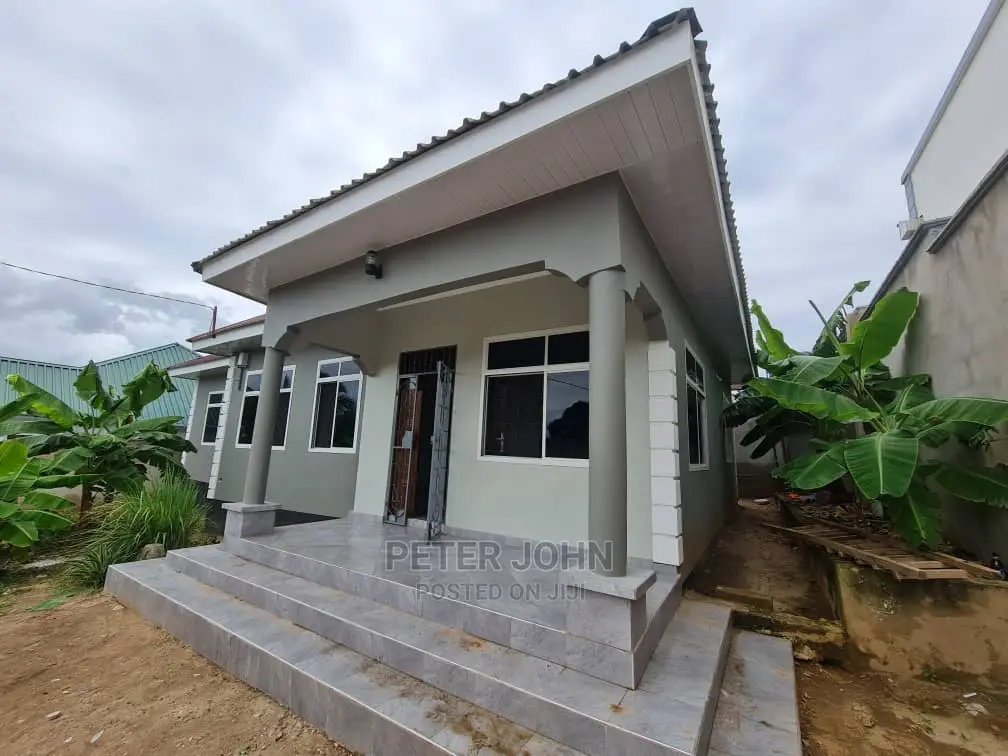 3bdrm House in Goba for Sale in Goba