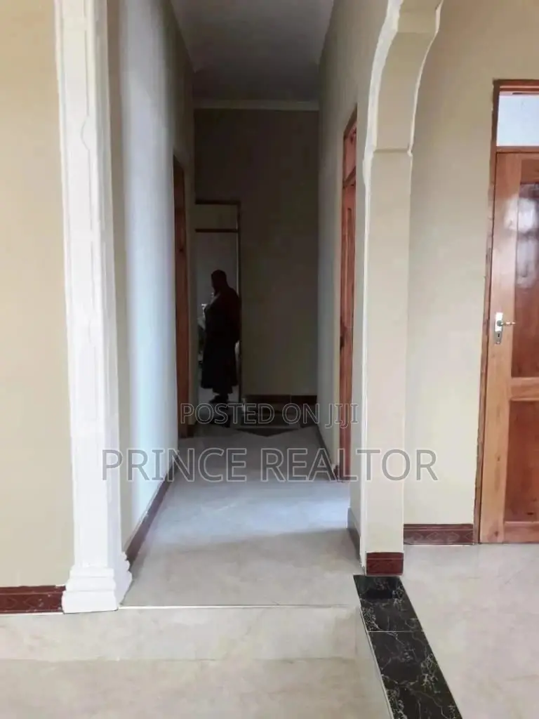 Hoise For Sale in Temeke