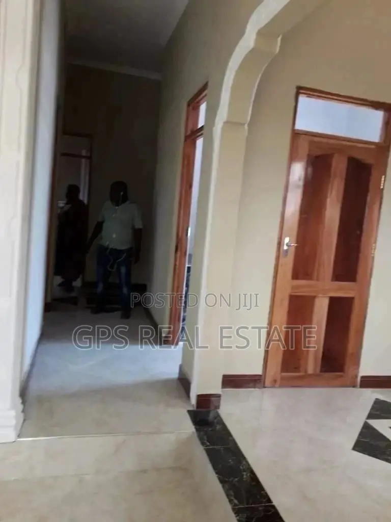 Hoise For Sale in Temeke