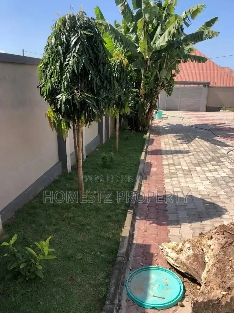 2bdrm Apartment in Max Evarst, Kinondoni for Sale in Kinondoni
