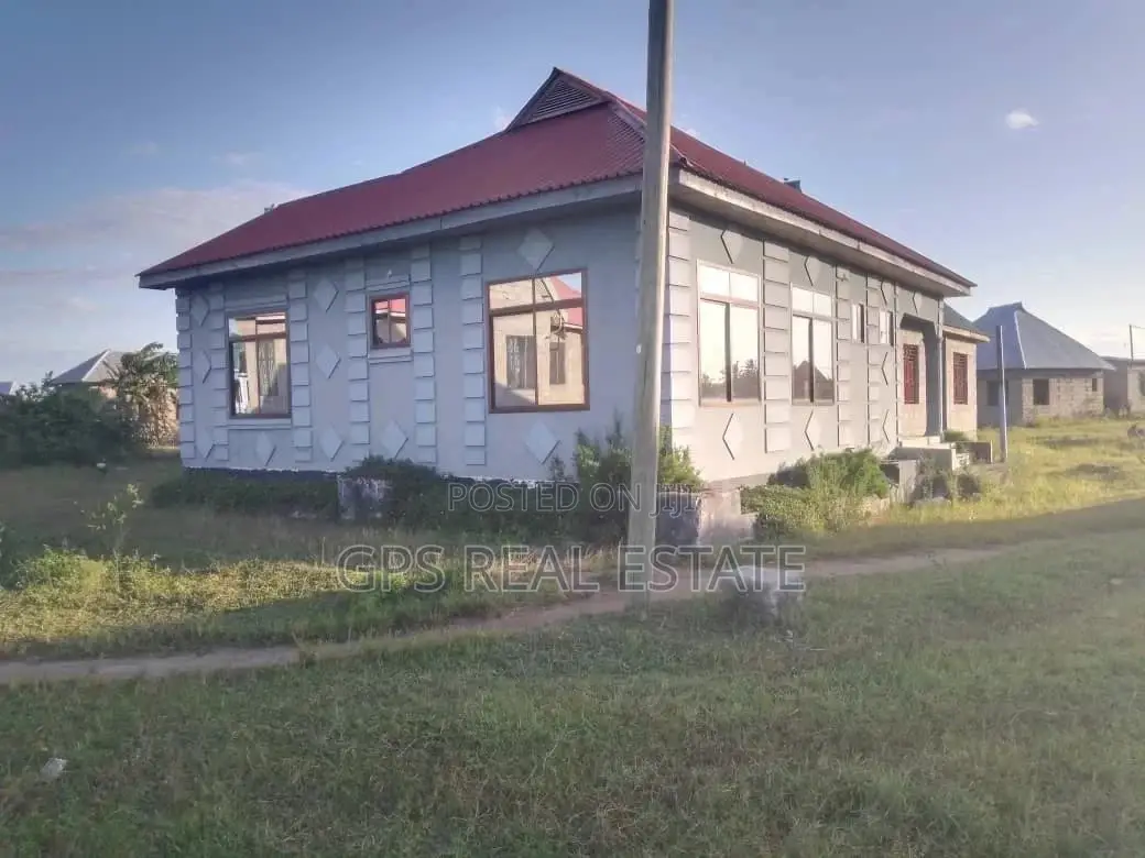 10bdrm House in Max Evarst, Ilala for Sale in Ilala