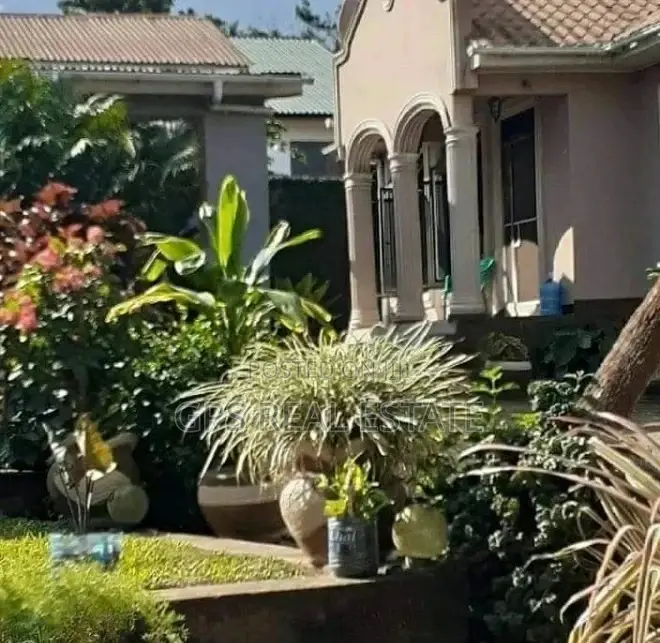 5bdrm House in Max Evarst, Kinondoni for Rent in Kinondoni