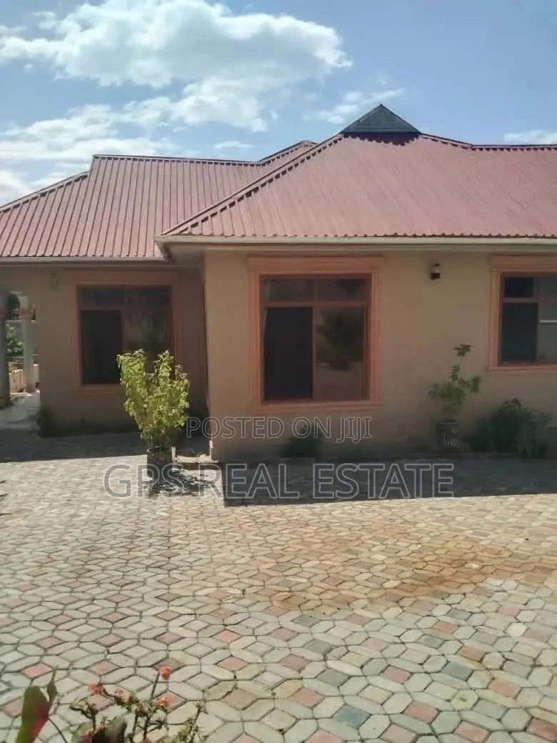 5bdrm House in Max Evarst, Kinondoni for Sale in Kinondoni