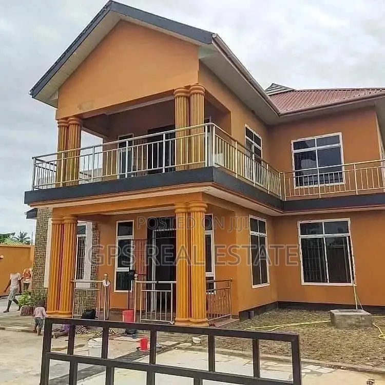 Four Bedroom House In Kibada Kigamboni For Sale in Temeke