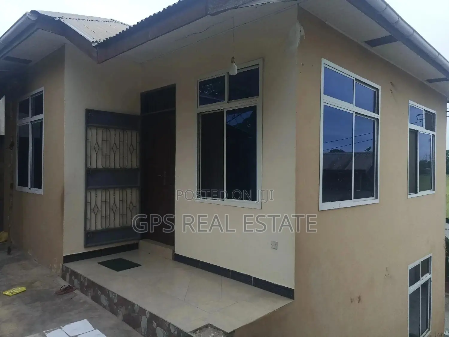 2bdrm House in Max Evarst, Kinondoni for Rent in Kinondoni