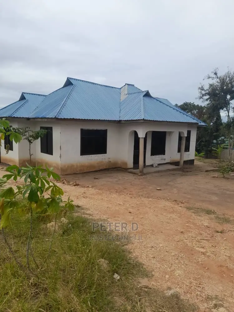 3bdrm House in Mbezi for Sale in Mbezi