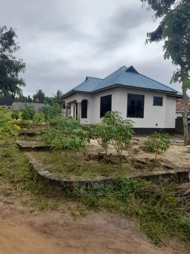 3bdrm House in Mbezi for Sale in Mbezi