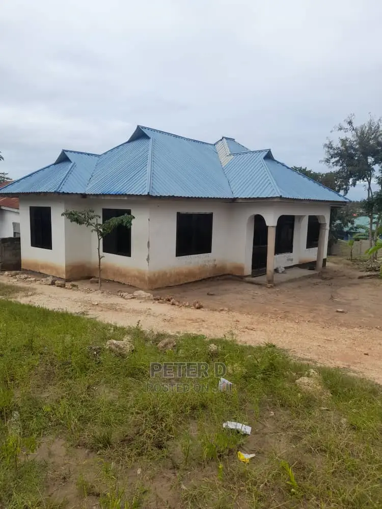 3bdrm House in Mbezi for Sale in Mbezi