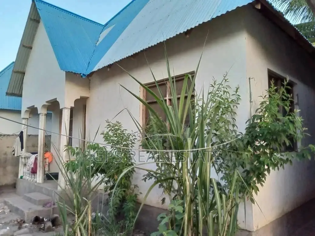 3bdrm House in Max Evarst, Temeke for Sale in Temeke