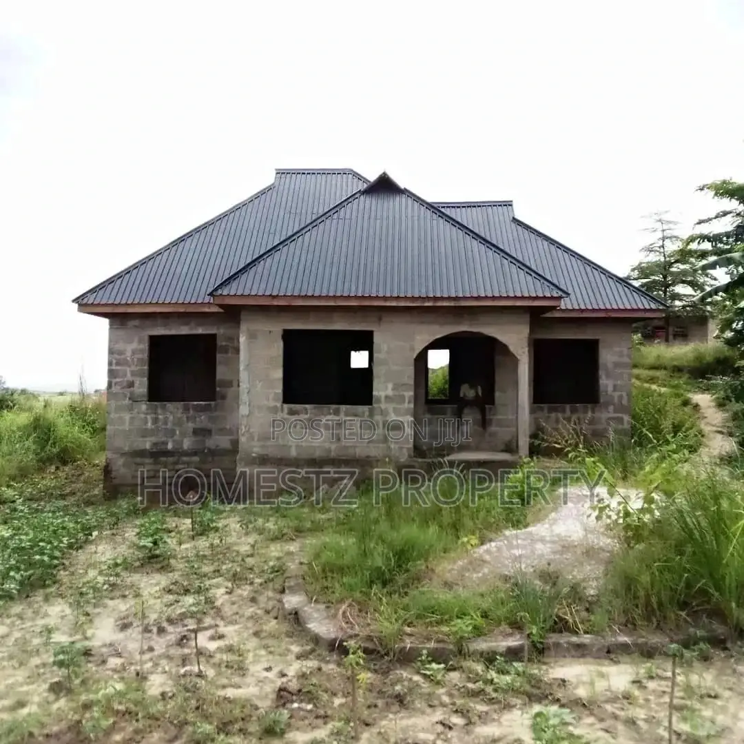 Three Bedroom House In Mbezi Msakuzi For Sale in Kinondoni