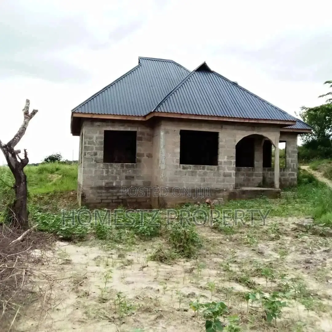 Three Bedroom House In Mbezi Msakuzi For Sale in Kinondoni