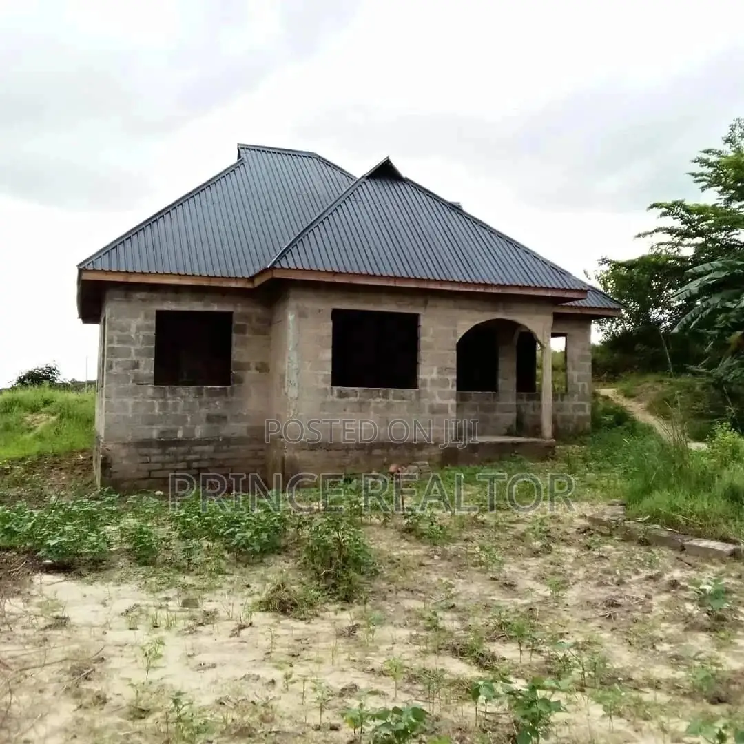 Three Bedroom House In Mbezi Msakuzi For Sale in Kinondoni