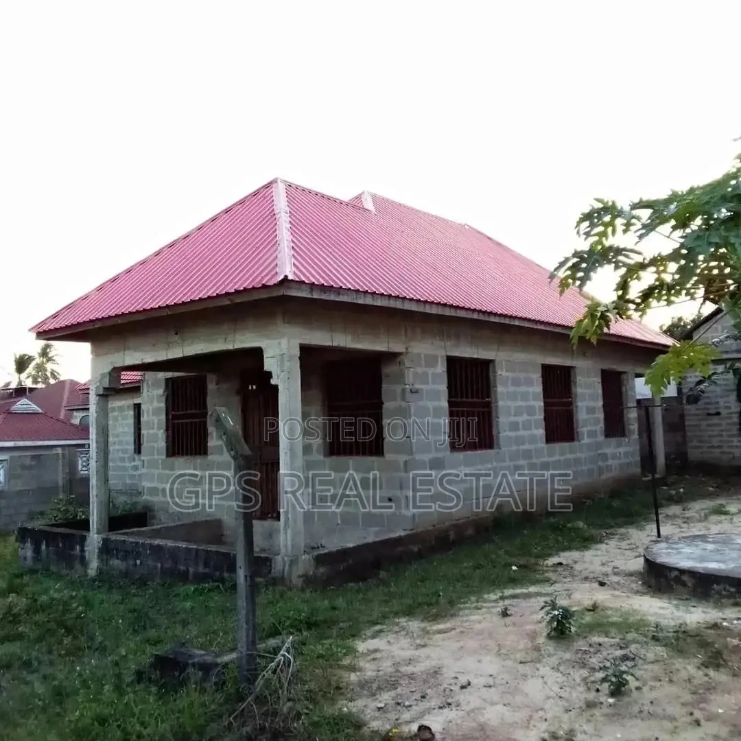 Three Bedroom House In Mbezi Makabe For Sale in Kinondoni