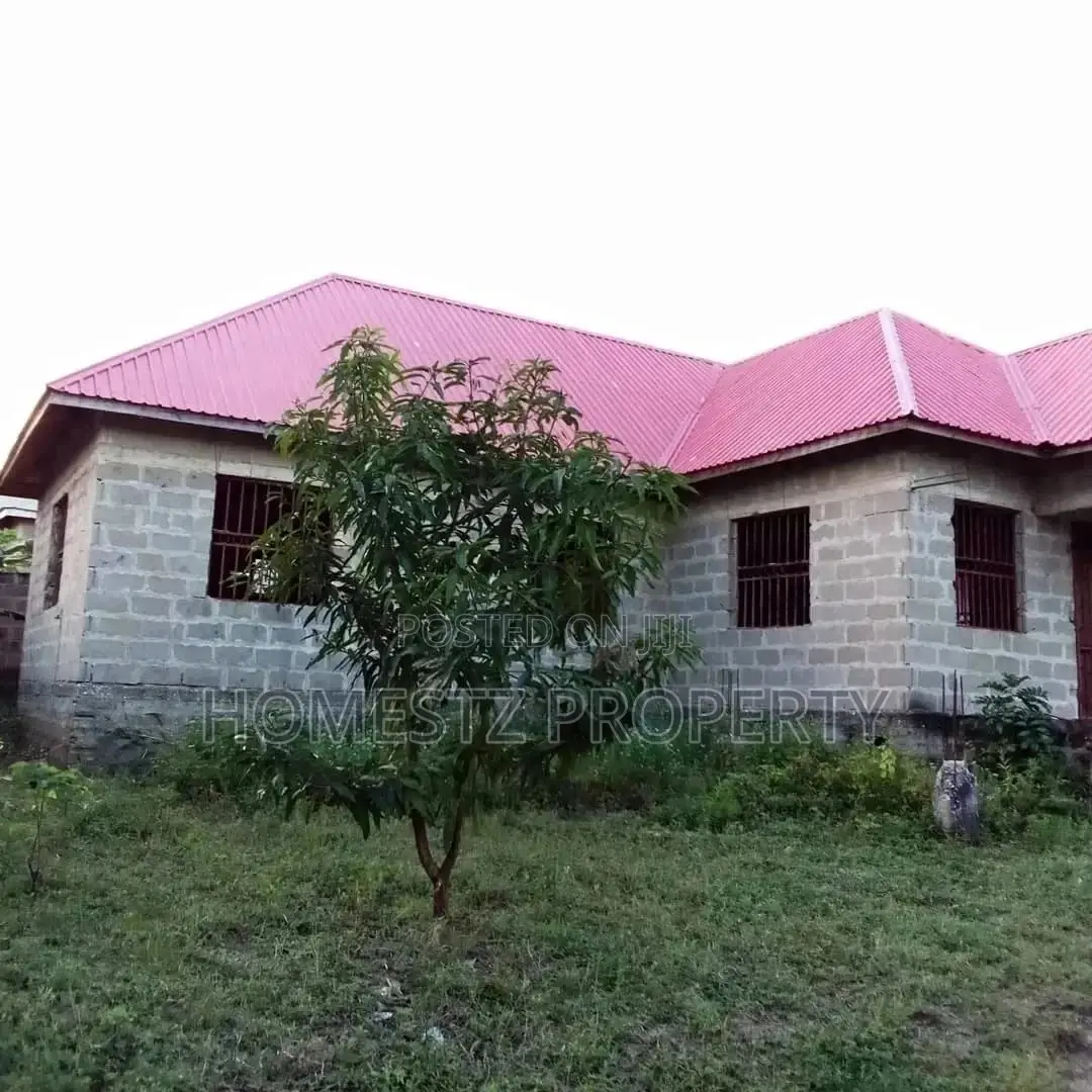 Three Bedroom House In Mbezi Makabe For Sale in Kinondoni
