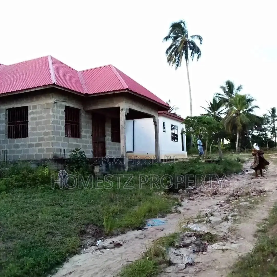 Three Bedroom House In Mbezi Makabe For Sale in Kinondoni