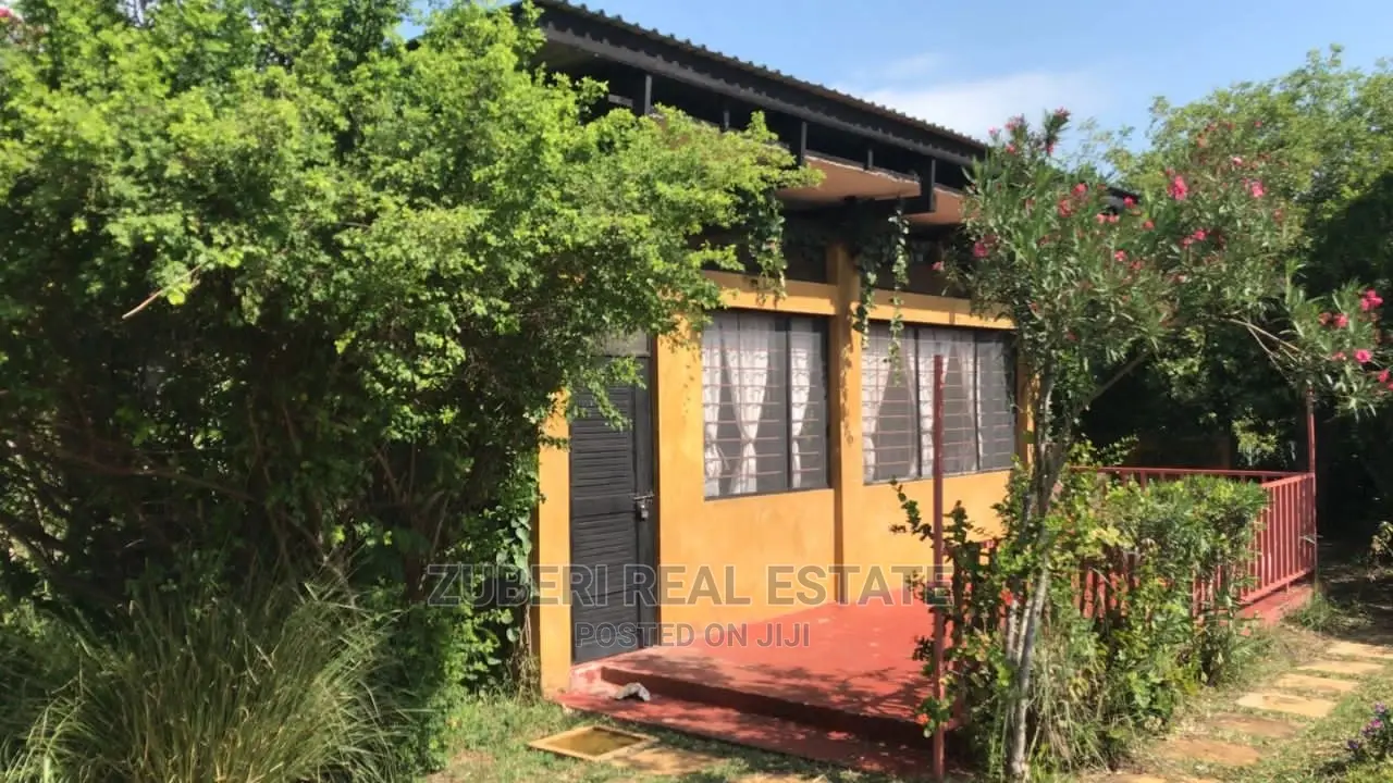 Kikokwe Ocean Cliff With Bungalow For Sale. in Bweni
