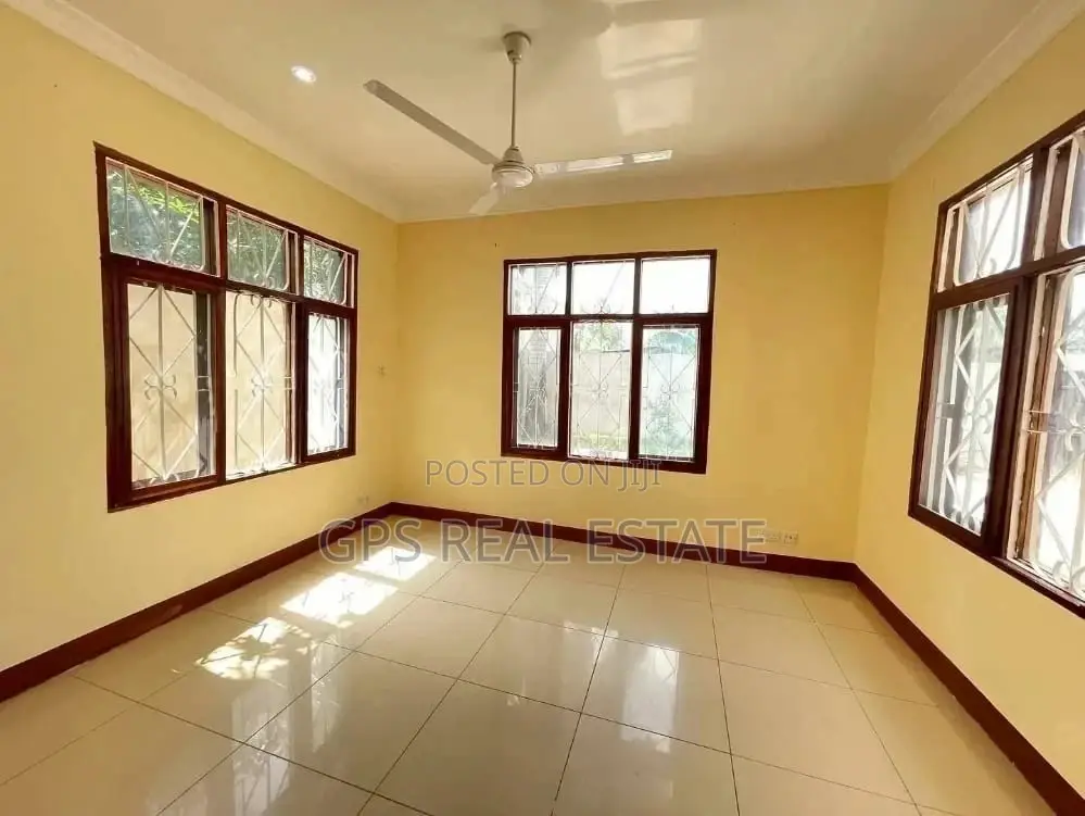 3bdrm House in Maxposh, Kinondoni for Sale in Kinondoni
