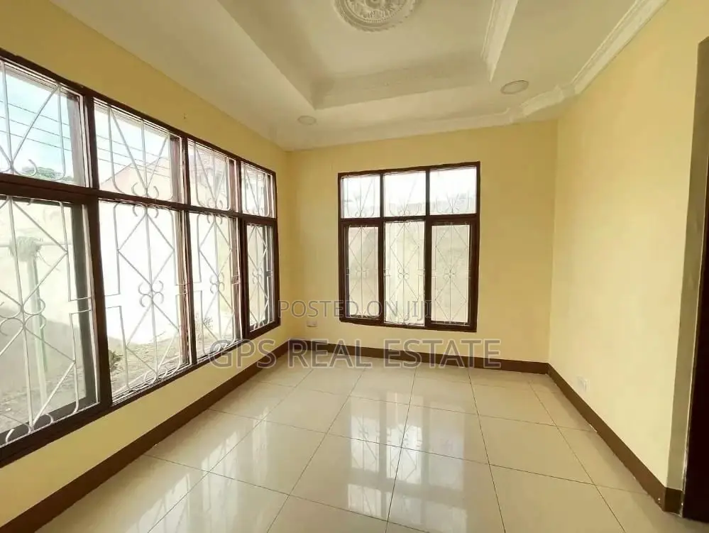 3bdrm House in Maxposh, Kinondoni for Sale in Kinondoni