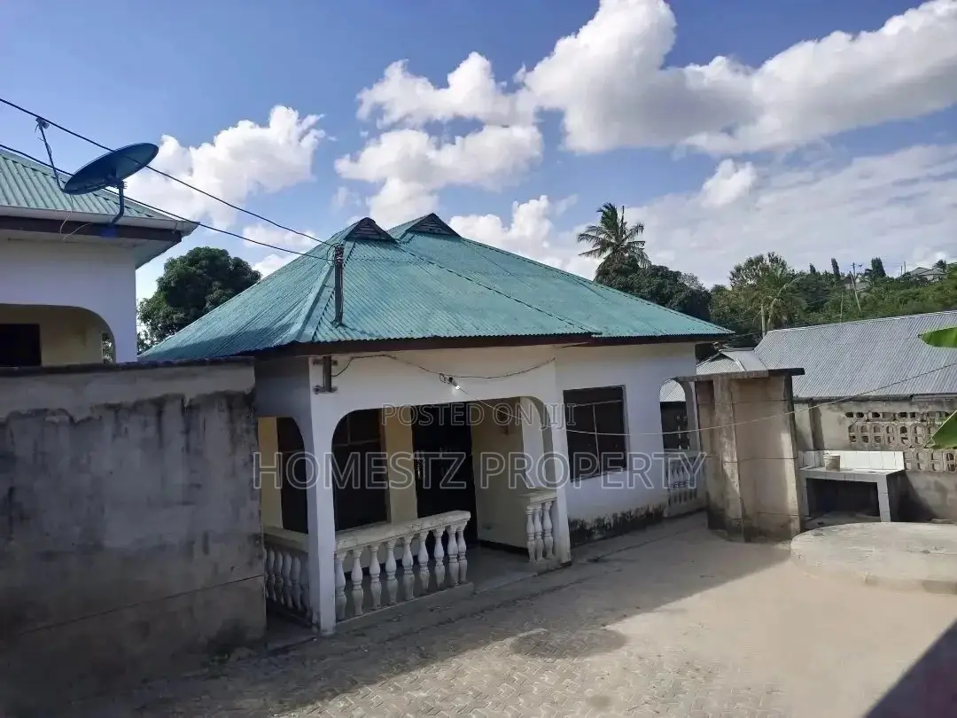 3bdrm House in Maxposh, Kinondoni for Sale in Kinondoni