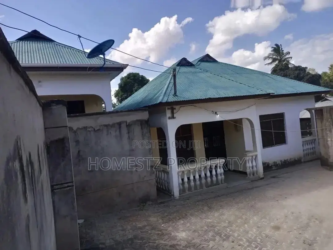 3bdrm House in Maxposh, Kinondoni for Sale in Kinondoni