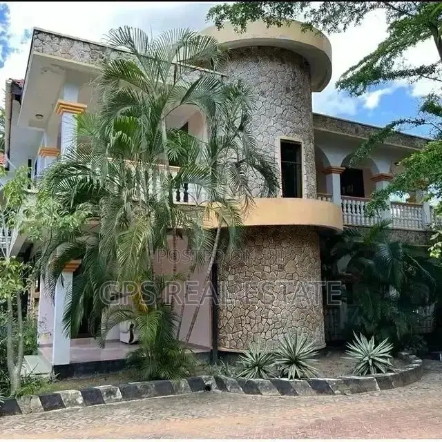6bdrm House in Maxposh, Kinondoni for Sale in Kinondoni