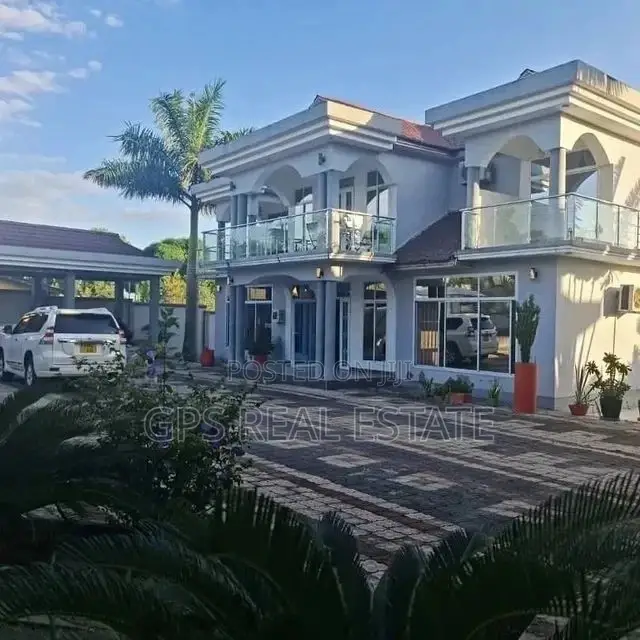 6bdrm House in Maxposh, Kinondoni for Sale in Kinondoni