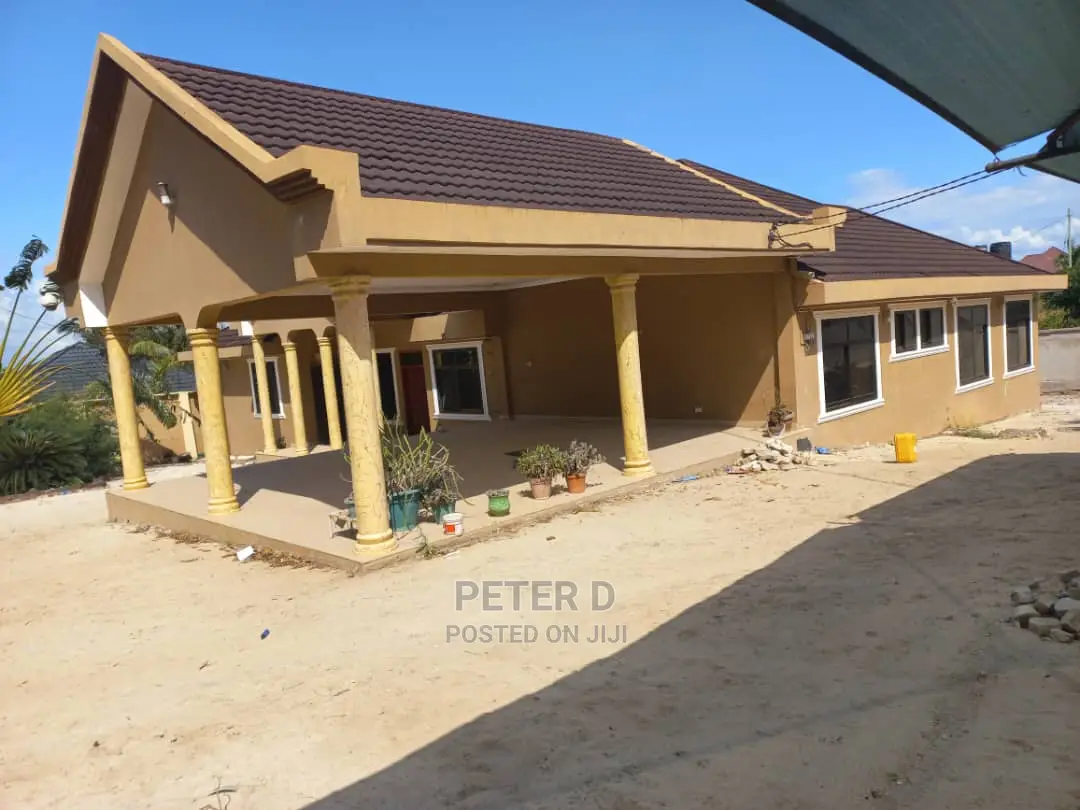 5bdrm House in Goba for Sale in Goba