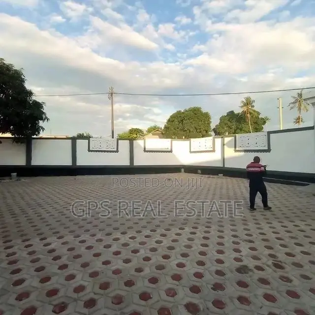 4bdrm House in Maxposh, Temeke for Sale in Temeke
