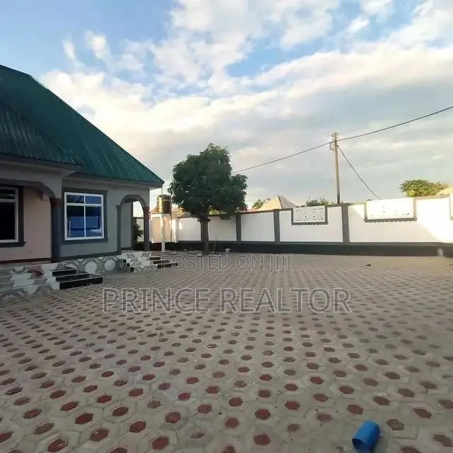 4bdrm House in Maxposh, Temeke for Sale in Temeke