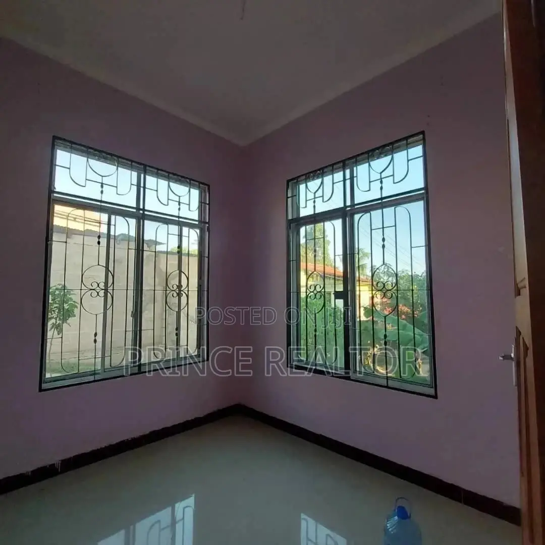 3bdrm House in Maxposh, Kinondoni for Sale in Kinondoni