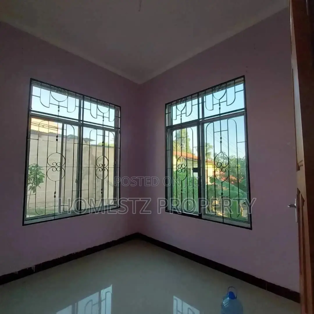 3bdrm House in Maxposh, Kinondoni for Sale in Kinondoni